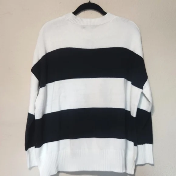 NEW! Sincerely Jules SKI Crewneck Pullover Sweater - Picture 3 of 9